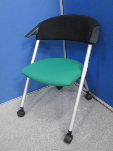 ■状態良好■【背面メッシュ】【コクヨ製CK-286】ネスティングタイプですので、収納もラクラク。【会議チェア】
                                    中古
            