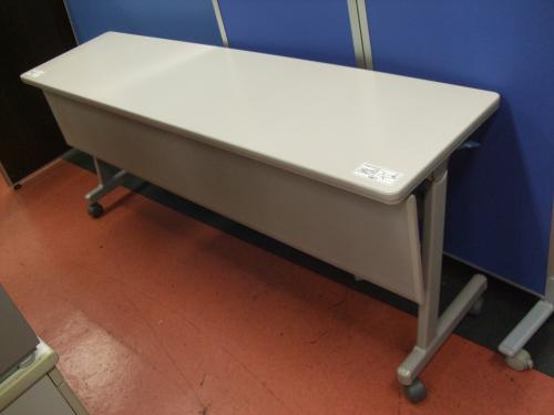 【サイドスタック】コクヨ製のサイドスタックテーブル入荷致しました【フォールディング】
                                    中古
            