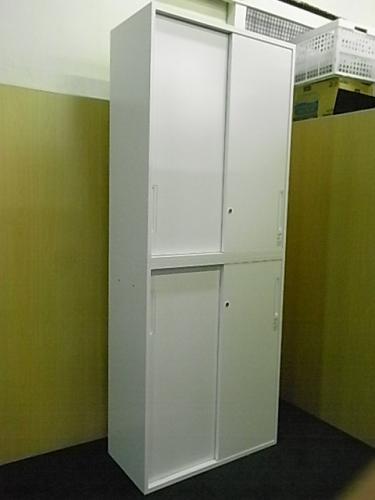 【状態良好】【書庫セット】■コクヨ製　上下引き違い書庫セット BWシリーズ　ホワイト　〜A4ファイル6段収納可能〜
                                    中古
            