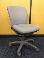 【事務椅子】オフィスチェア<br>【グレー】【肘無】【ナイキ製】【おつとめ品】【OAチェア】