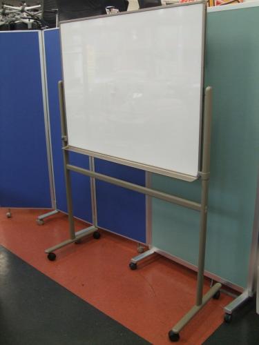 【少々ワケ有り】プラス製の片面ホワイトボード入荷致しました【
                                    中古
            