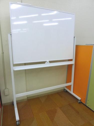 ホワイトボード｜片面｜脚付き｜無地｜オフィス家具｜中古｜大阪西梅田店
                                    中古
            