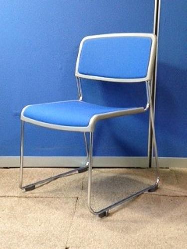 【スタッキングチェア】　コクヨ製・状態良好【会議チェア】
                                    中古
            