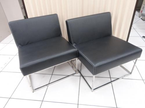 中古　ソファー1人用　2個セット　
                                    中古
            