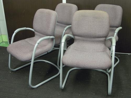 【4脚セット単品で買うより1575円オトク円】スチールケース製　sensor センサーチェア　ミーティングチェア　【会議チェア】
                                    中古
            