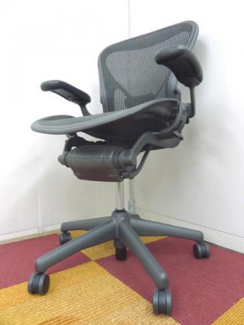 新古品】アーロンチェア Herman Miller/ハーマンミラー 肘付ハイバック