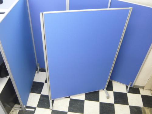 【キャスターつき】ローパーテーション
                                    中古
            