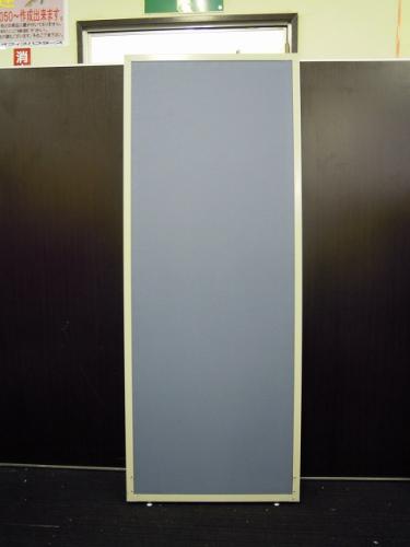 【2枚入荷】幅700mm　クロスパーテーション　安定脚無しのため処分特価！
                                    中古
            