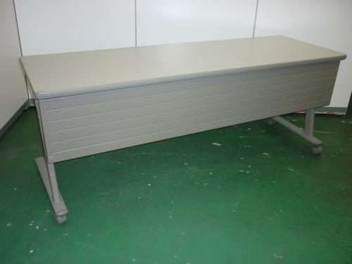 サイドスタックテーブル　オカムラ(okamura)8184NB　サイドフォールドシリーズ　幕板付き
                                    中古
            