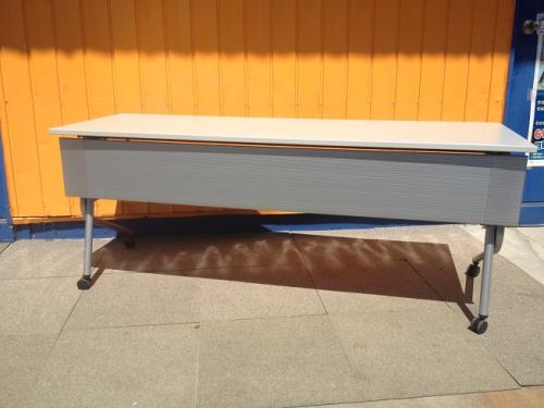 サイドスタックテーブル【オカムラ製】
                                    中古
            