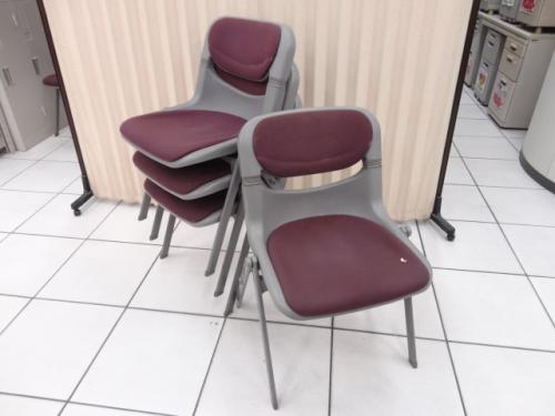 イトーキ製　スタッキングチェア　ドーサル　4脚セット【会議チェア】
                        
                                    中古
            