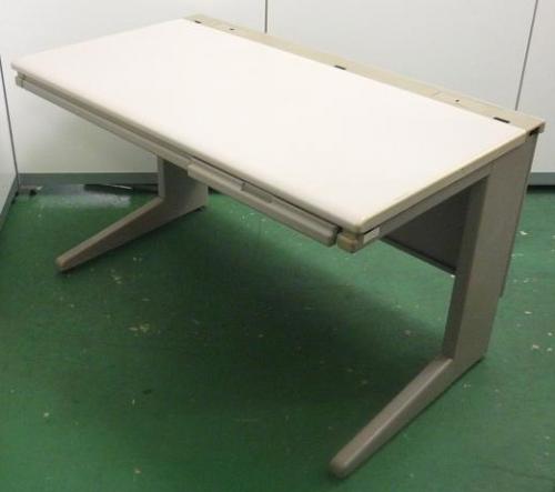 　平机｜イトーキ(ITOKI)　CRY-127HA-WE【おつとめ品】
                        
                                    中古
            