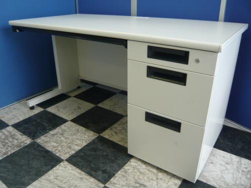 在庫入れ替えキャンペーン♪【￥７,３５０→４，９００】■オカムラ製　ミーティングチェア■キャスター付き■【会議チェア】
                                    中古
            