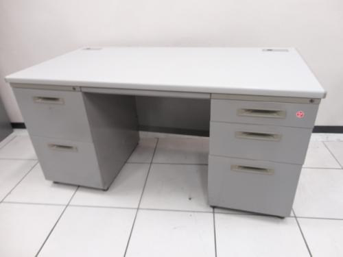 内田洋行製　両袖机　ジャストシリーズ　
                                    中古
            