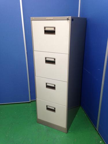 【13,650円均一】収納スペースが取れない方や医療系のお客様におすすめ■1台限定■B4ファイルキャビネット
                                    中古
            