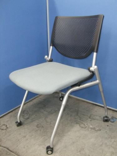 オカムラ（okamura） ｜プロスタック　ミーティングチェア【ネスティングチェア】【会議チェア】
                                    中古
            