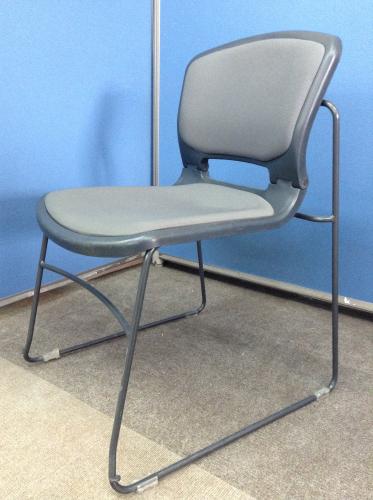 【ミーティングチェア】ウチダ製（UCHIDA)製スタッキングチェア【大量入荷】【会議チェア】
                                    中古
            