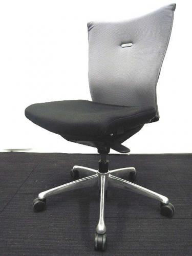 【背もたれ上部がすれてます】岡村製作所　feego フィーゴチェア　サイドファスナータイプ　ブラック×グレー　【中古肘無しオフィスチェア】【OAチェア】【おつとめ品】
                        
                                    中古
            