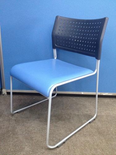 【事務用品】|スタッキングチェア｜（京都〜滋賀、大阪へルート配送しております。）【会議チェア】
                                    中古
            