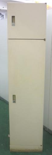 　1人用ロッカー天袋付き　オカムラ(okamura)　42型　4225LZ Z210＋4230HZ Z210<br>世にも珍しい天袋付ロッカー
                                    中古
            