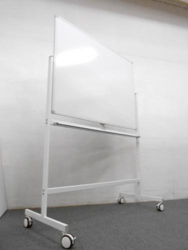 ■脚付ホワイトボード【両面タイプ】　■板面：W1200×H900　■キャスター付　■オフィス家具
                        
                                    新品
            