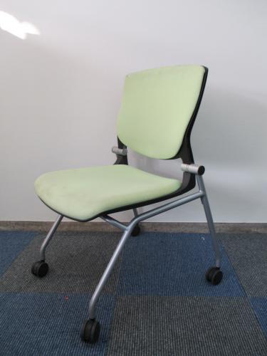 【セット商品】【ミーティングチェア】【ネスティング】Grata　グラータチェア4脚セット　（ピスタチオグリーン）【会議チェア】
                                    中古
            