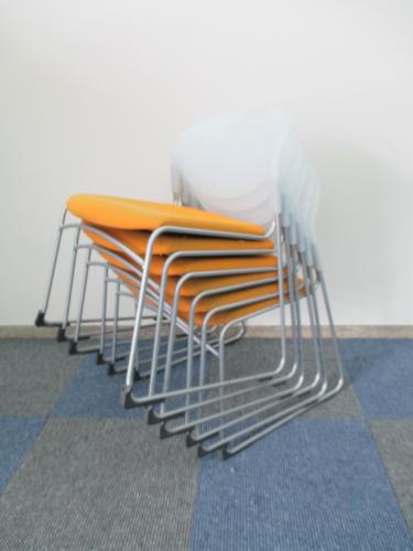 【ミーティングチェア】【セット商品】スタッキングチェア6脚セット　KLC-111CB-Z5K8　オレンジ【会議チェア】
                                    中古
            