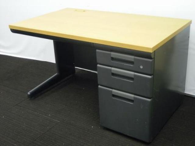 美品 PLUS事務机(片そで)お売りします。