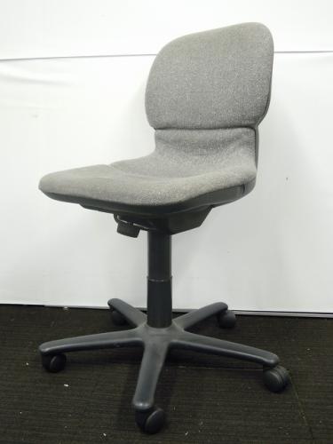 【座面にへたりありのため特価処分！】スチールケース製　sensor センサー　グレー　【中古肘無しオフィスチェア　事務用回転イス】【ロット】【おつとめ品】【OAチェア】
                                    中古
            