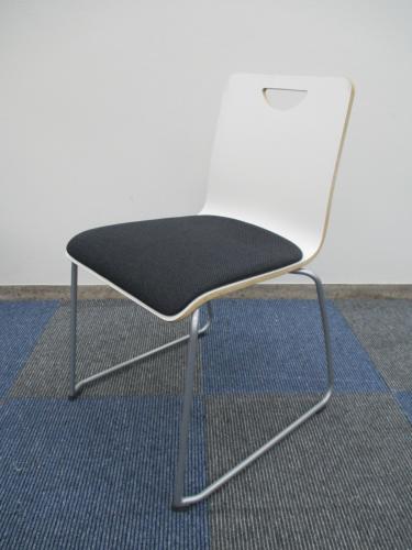 【デザインチェア】【ミーティングチェア】　オカムラ製　メディナスチェア　【会議チェア】
                                    中古
            