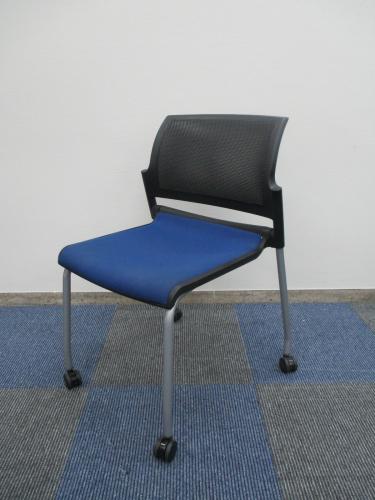 【ネスティングチェア】　内田洋行製　FM-310シリーズ　【会議チェア】
                                    中古
            