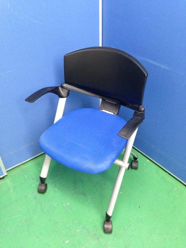 【スタッキングチェア】会議室用のチェア(キャスター付き)■コクヨ製　コルサーチェア■メーカーさんに依頼すれば、座面の布を張り変えられる優れもの■型番：CK-980JY50-W【会議チェア】
                                    中古
            