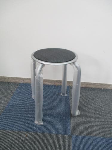 【65脚入荷】【スタッキング】不二貿易製　丸椅子　【※配送費別途】【新古品】【会議チェア】
                        
                                    新古品
            