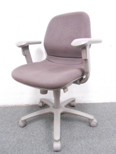 ■オカムラ　CXチェア　■アジャストアーム付　■ローバック　■ブラウン　■okamura　CX Chair【OAチェア】
                                    中古
            