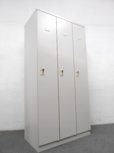 ■3人用ロッカー　■オカムラ　■FZシリーズ　■Okamura
                                    中古
            