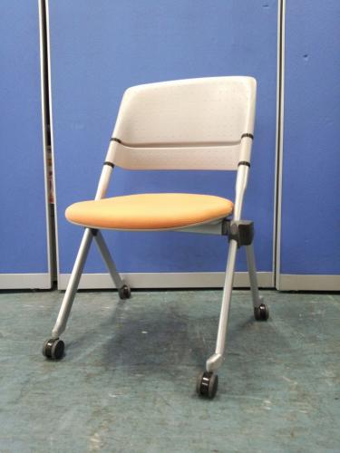 オカムラ製■リータチェア■高級ネスティングチェア【会議チェア】
                                    中古
            