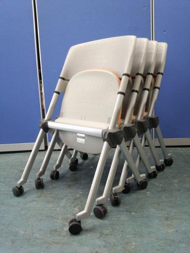 【4脚セット特別価格】オカムラ製■リータチェア■高級ネスティングチェア【会議チェア】
                                    中古
            