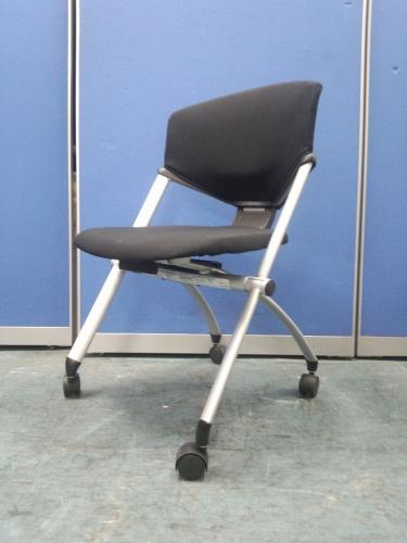 ネスティングチェア■【状態良好】【会議チェア】
                                    中古
            
