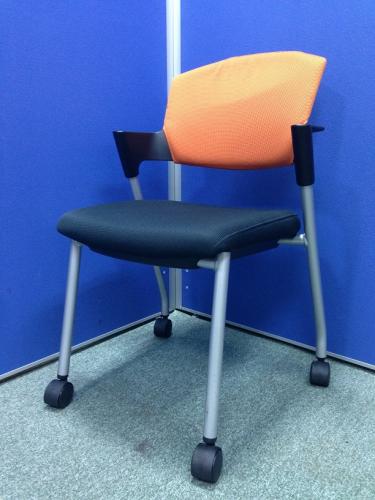 【中古・ミーティングチェア】コクヨ（KOKUYO）　プロッティ　デザイン・すわり心地良し【会議チェア】
                                    中古
            