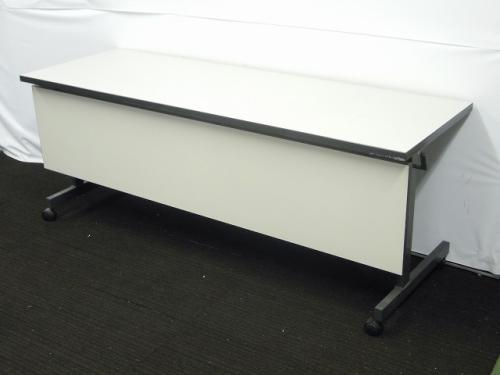 【4台入荷！】コクヨ製　サイドスタックテーブル　幅1800mm 
                                    中古
            