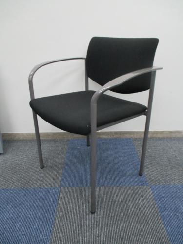 【ロット商品】【スタキングチェア】　スチールケース製　【肘付き】【中古品】【会議チェア】
                                    中古
            