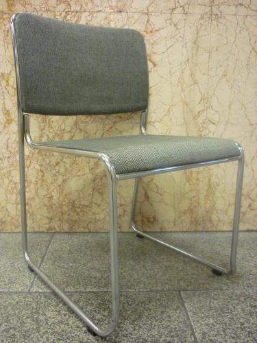 　スタッキングチェア　ナイキ(NAIKI)　破れあり特別価格!【会議チェア】
                                    中古
            