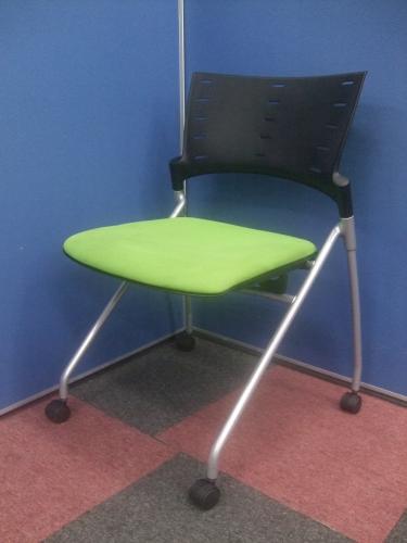 【１脚限定】イトーキ製のマノスチェア入荷致しました！【ライトグリーン】【会議チェア】
                                    中古
            