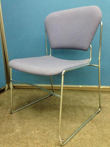 【中古・会議イス】スタッキングチェア　メーカー：UNKNOW　20脚入荷【会議チェア】
                                    中古
            