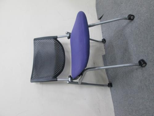 【大量入荷！｜イトーキ製｜スタッキングチェア・バーテブラ】リクライニング機能付き【会議チェア】
                                    中古
            