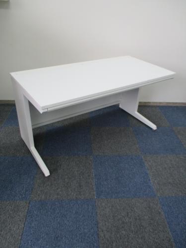 【おつとめ品】【W1400平机】　オカムラ製　ADVANCE（アドバンス）シリーズ　【※高さ720】
                                    中古
            