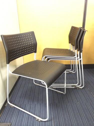 【会議用椅子】スタッキングチェア【セット価格でお得！】【ミーティング用】【重ねて収納可能！】【色：ブラック】【定番の商品です】【セット商品】【会議チェア】
                                    中古
            