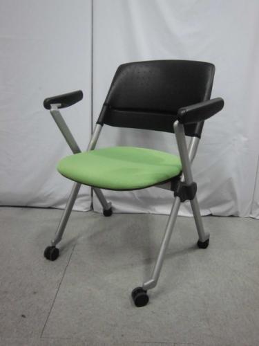 リータ(LITA)チェア｜オカムラ｜ブラックシェル｜キャスター・肘付｜グリーン｜【会議チェア】
                                    中古
            