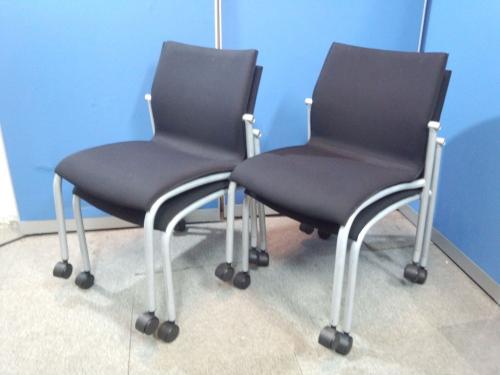 【1セット限定】　■スタッキングチェアセット　■色　ブラック　【セット品】【会議チェア】
                                    中古
            