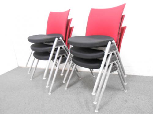 ■スタッキングチェア6脚セット　■レッド/ブラック　■ウチダ（UCHIDA）　■【セット商品】【会議チェア】
                                    中古
            